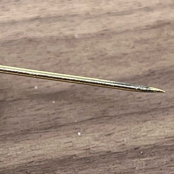 Signed Gerry’s Airedale Terrier Gold tone Emerald Green Eyes Pin Brooch - Picture 8 of 8